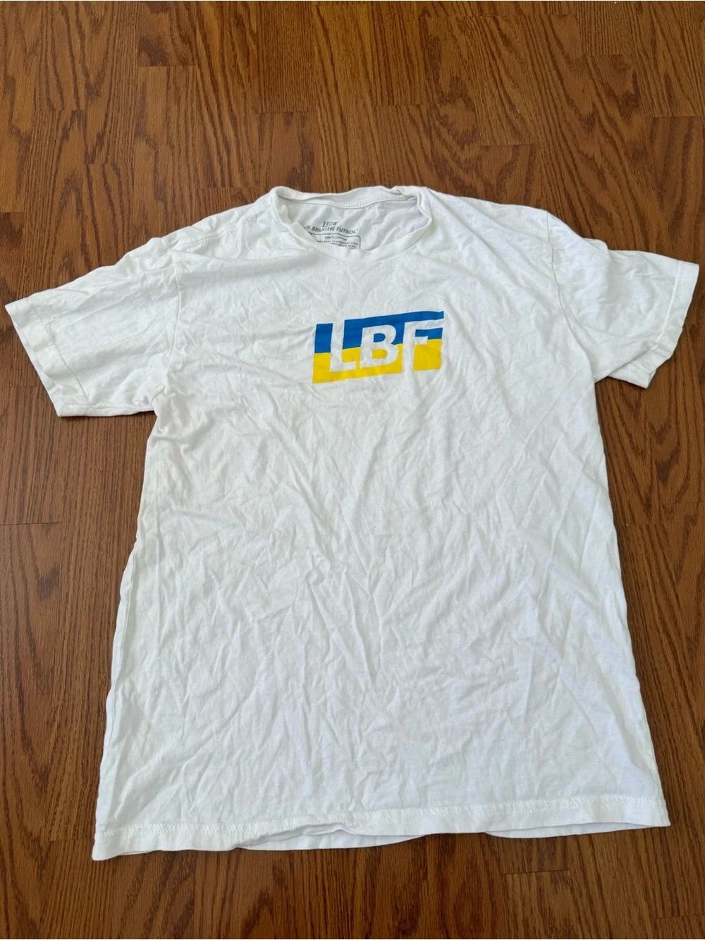 Live Breathe Futbol Classic White Tee Graphic LBF Blue Yellow Logo Men’s Medium - Picture 1 of 6
